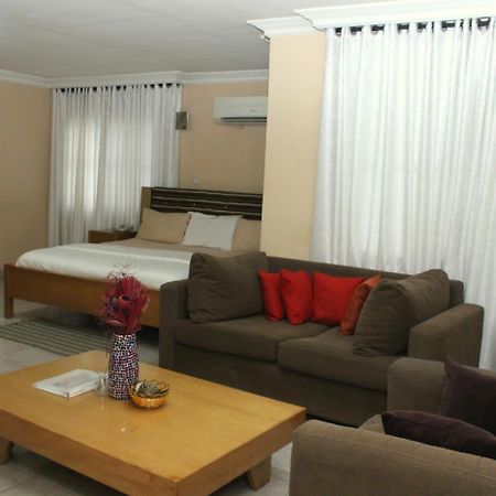 Hotel Hillside Gardens Ltd Lagos Esterno foto
