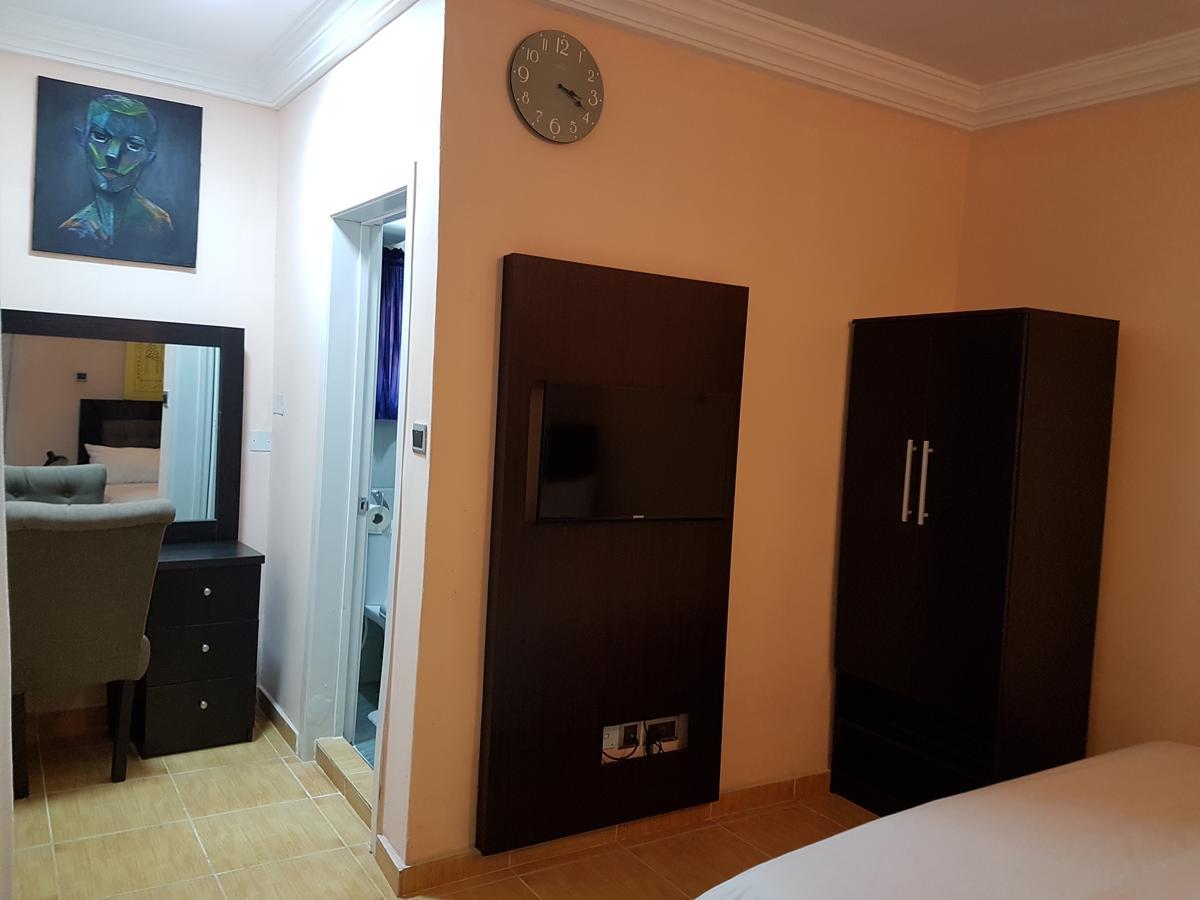 Hotel Hillside Gardens Ltd Lagos Esterno foto