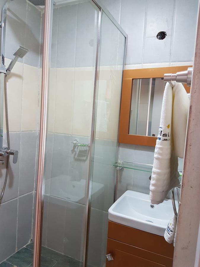 Hotel Hillside Gardens Ltd Lagos Esterno foto