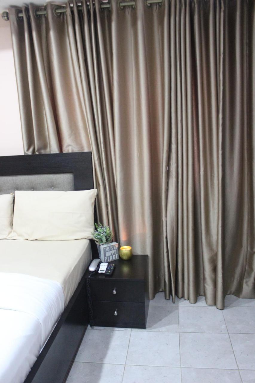 Hotel Hillside Gardens Ltd Lagos Esterno foto