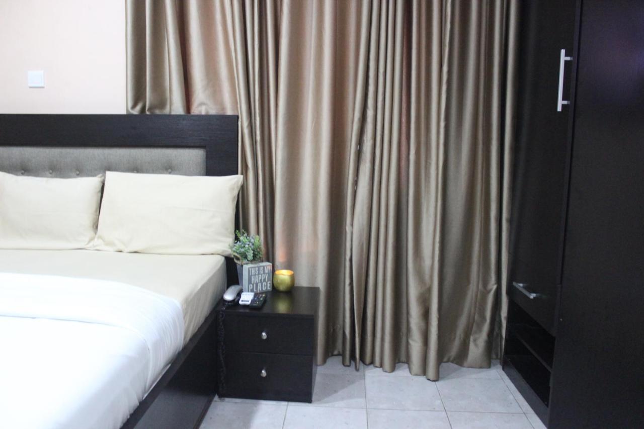 Hotel Hillside Gardens Ltd Lagos Esterno foto